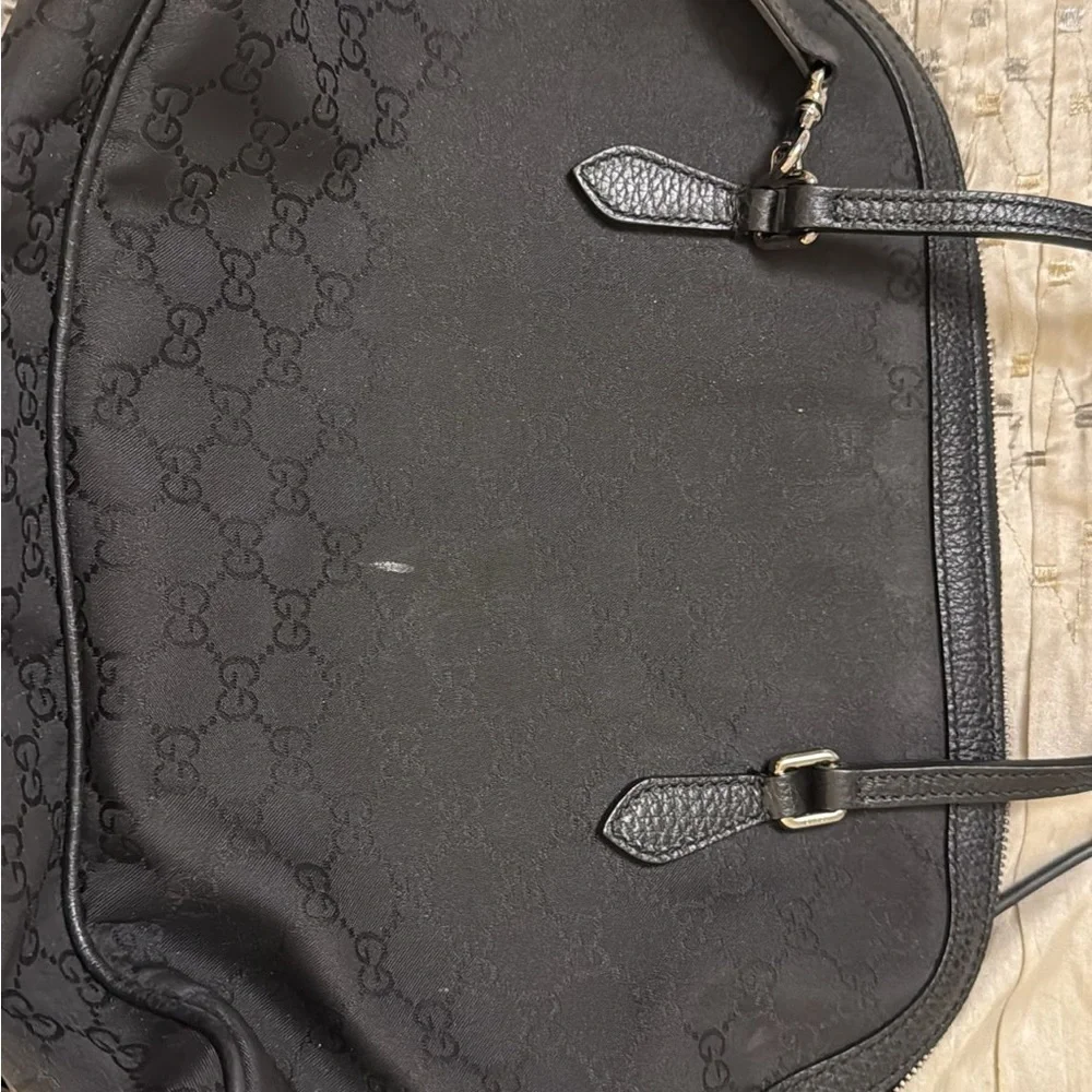 Pre-loved Gucci handbag